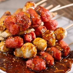 รวมมิตร ลูกชิ้น 10ไม้ ทอด