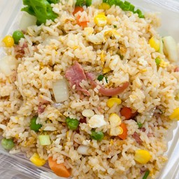 ข้าวผัดแหนม
