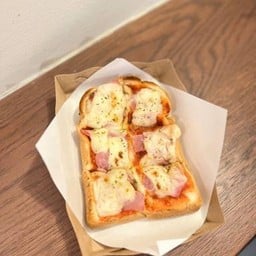 ปังปิ้ง พิซซ่าเบคอน