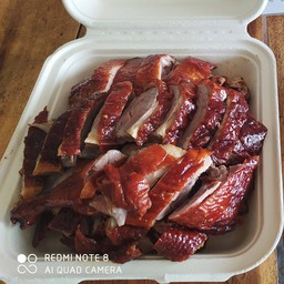 เป็ดย่างสับทั้งกระดูกครึงตัว