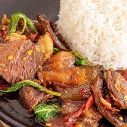 กะเพราเนื้อตุ๋น