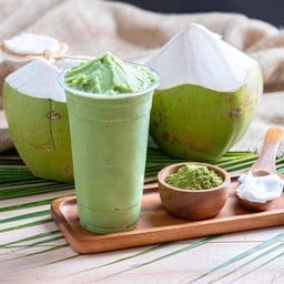 นมสด มะพร้าว ชาเขียว ปั่น 16 Oz