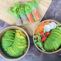 สลัดผักเพื่อสุขภาพ&อะโวคาโด้ 94♾