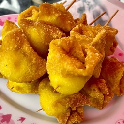 เกี๊ยวทอดไข่นกกระทา