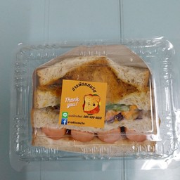 แซนวิชสุขภาพหมูหยองไส้กรอก