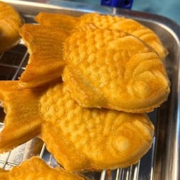 น้องพายุ ขนมจีบ&ไทยากิ ถนนคนเดิน