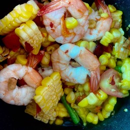 ตำข้าวโพดกุ้งสุก(ปลาร้า)