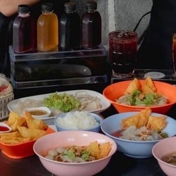 เย็นตาโฟทะลุฟ้า🍜เขาพระงาม เสาธง-เขาพระงาม