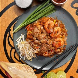 ผัดไทไก่