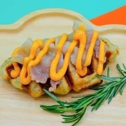 ครอฟเฟิลเบคอนซอสมาโย