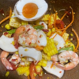 ตำข้าวโพดทะเล ไข่เค็ม