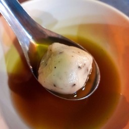 บัวลอยงาดำ