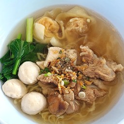 Barry บะหมี่เกี๊ยวกุ้ง