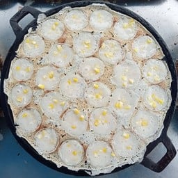 ขนมครกโบราณ(สูตรน้ำตาลมะพร้าว) เมืองทองนิเวศน์(ริมบึง)