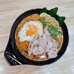 มาม่าต้มยำหมูน้ำข้น