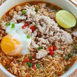 ต้มมาม่าหมูสับ