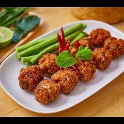 ลาบหมูทอด