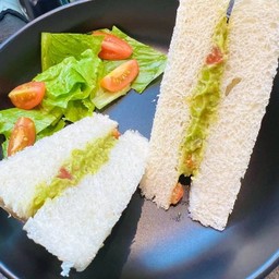 Avocado Sandwich (VEGAN)