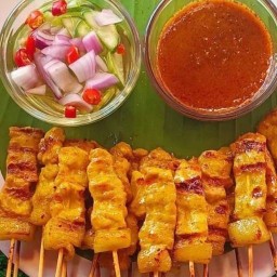 กะเพรา&หมูสะเต๊ะคุณย่า