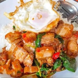 ราดหน้า ผัดซีอิ๊ว by ลุงหนอม 4