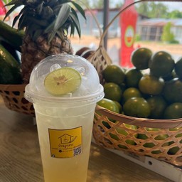 มะนาวน้ำผึ้งโซดาเย็น(มะนาวสด)