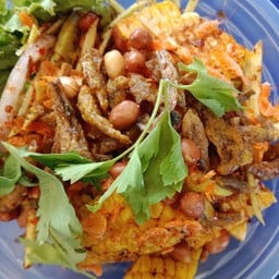 ยำมะม่วง+ข้าวโพดปลากรอบ