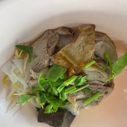 ก๋วยเตียวแห้งเป็ด