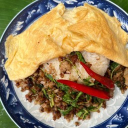 กลิ่นหอม 789 สปาเกตตี้&กะเพรา