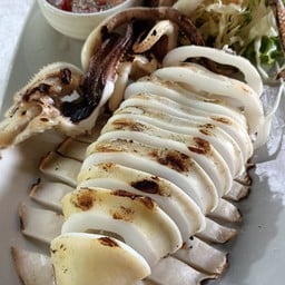 ปลาหมึกย่าง