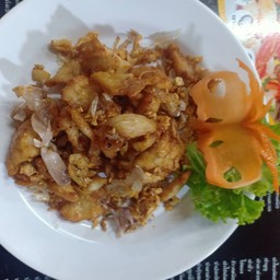 ไก่ทอดกระเทียมเป็นกับ