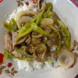 ผัดพริกหยวก