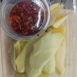 มะม่วงเปรี้ยวน้ำปลาหวาน