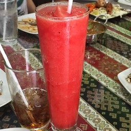 Stawberry Lassi