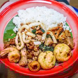 เล้งโคตรแซ่บ กะเพราโคตรเด็ด เตี๋ยวต้มยำ ปากซอยบรมราชชนนี67