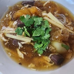กระเพาะปลายอดมะพร้าว-หน่อไม้ & ผลไม้ตามฤดูกาล