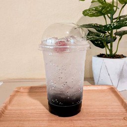 บลูเบอรร์รี่ โซดา