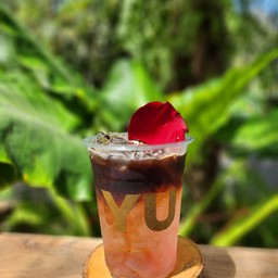 อเมริกาโน่ กุหลาบ