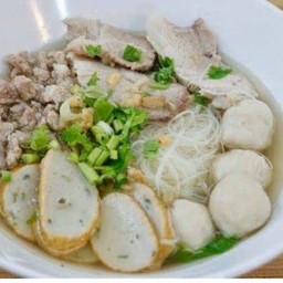 ก๋วยเตี๋ยวหมูน้ำใส เส้นเล็ก เส้นใหญ่ เส้นหมี่ขาว เส้นบะหมี่ วุ้นเส้น