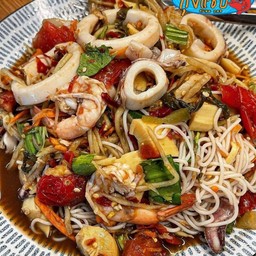 ตำป่า ( เลือกใส่เนื้อสัตว์เองได้ค่ะ )