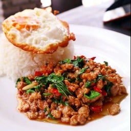 ครัว วรากรณ์ (ตามสั่งไม่ซ้ำจำสูตรไม่ได้) โชคชัยร่วมมิตร