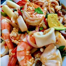 ยำนัว(รวมมิตรทะเลรวม)..เเซ่บเวอร์