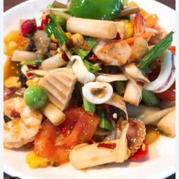 ยำไหลบัวรวมมิตร