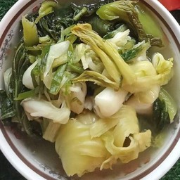 ผักกาดดองหั่นเป็นชิ้น