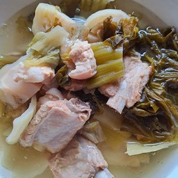 แกงจืดกระดูกหมูผักกาดดอง