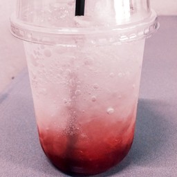 น้ำบ๊วยโซดา