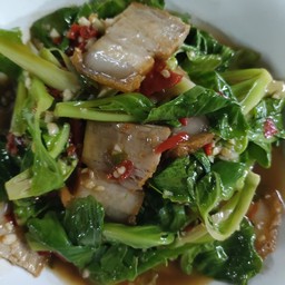 แขนงหมูกรอบ