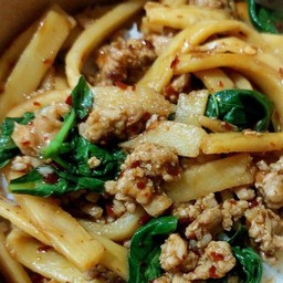ผัดหนอไม้ (เป็นกับข้าว)