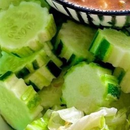 แตงล้านหั่นเป็นชิ้น