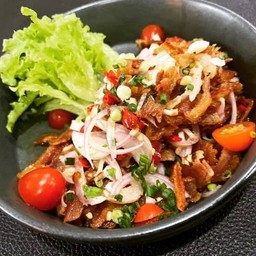 ยำเบคอนกรอบ