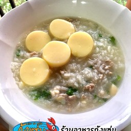 ข้าวต้มหมูสับ และ เต้าหู้ไข่